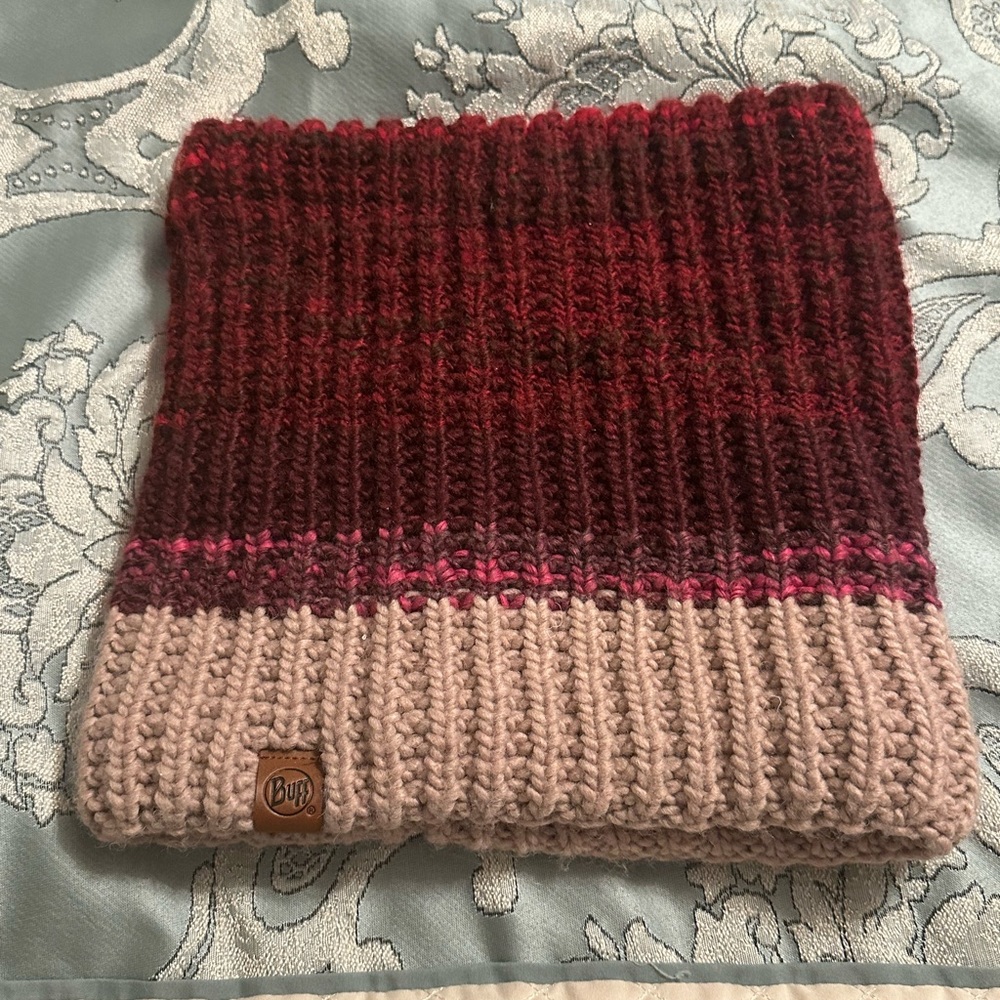 Buff scarf